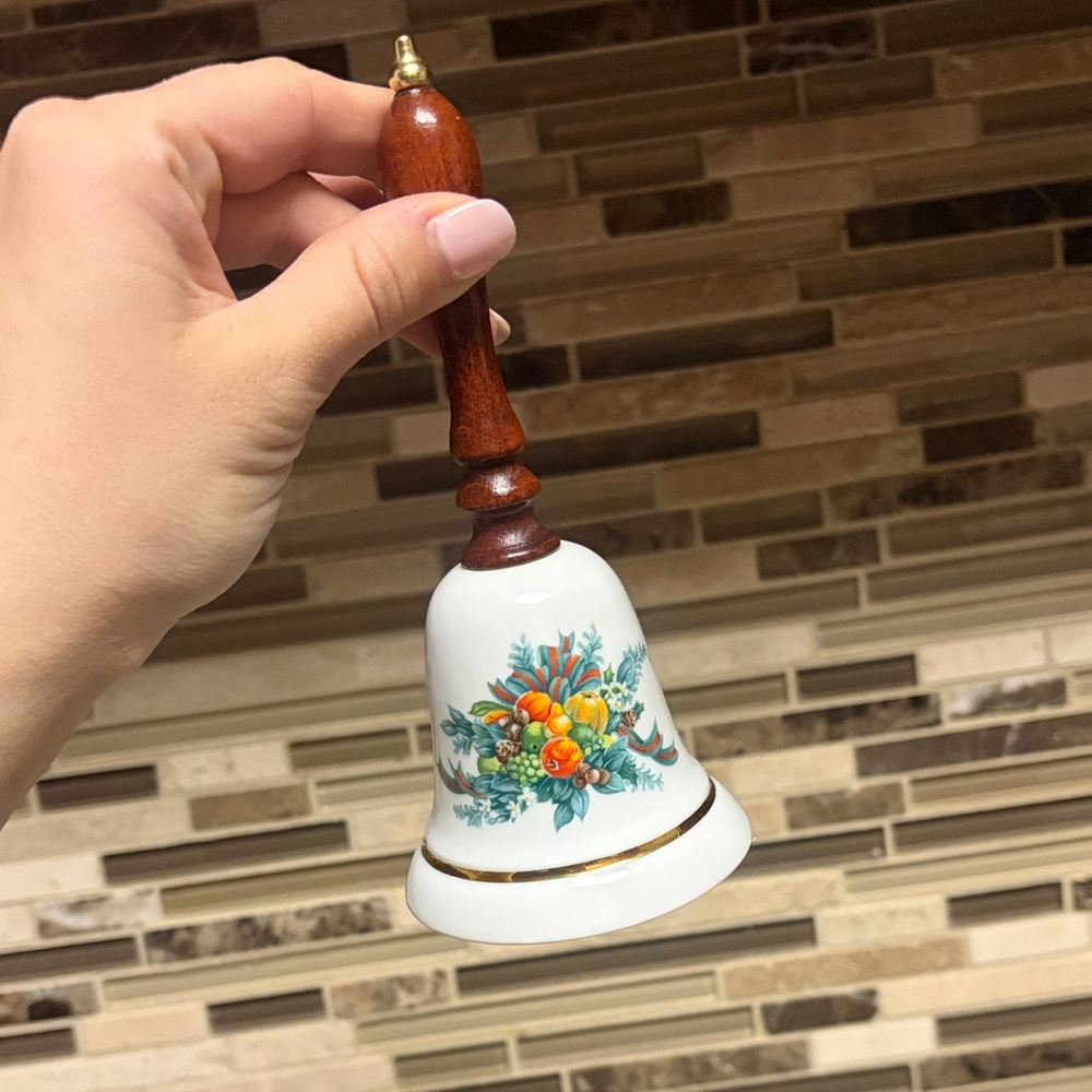 Vintage Avon Porcelain Christmas Dinner 6” Bell 1985